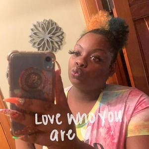 Meet your Posher, Lasandra